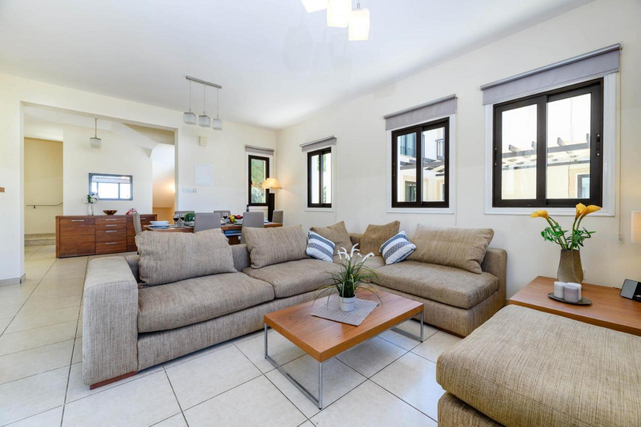 Protaras Centro Villa エクステリア 写真
