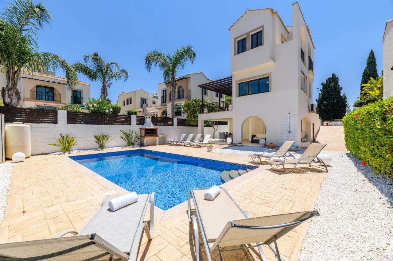 Protaras Centro Villa エクステリア 写真